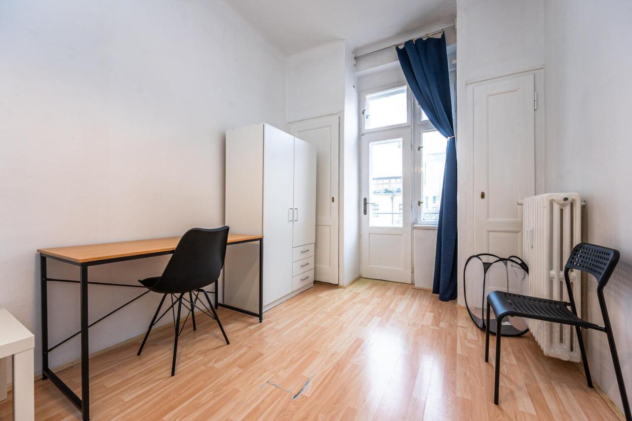 Apartments Safarikova 18 Prague Exterior photo