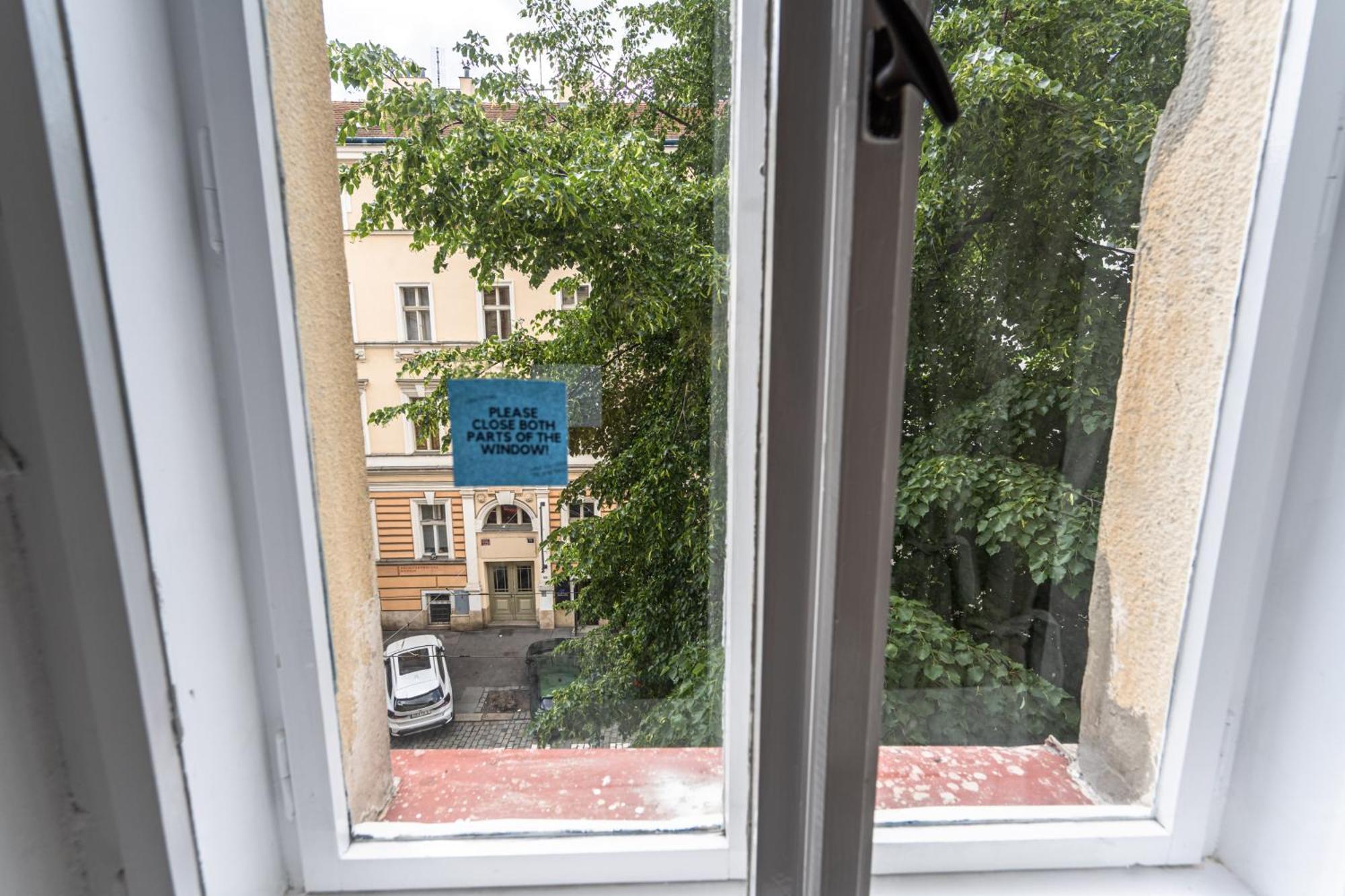 Apartments Safarikova 18 Prague Exterior photo