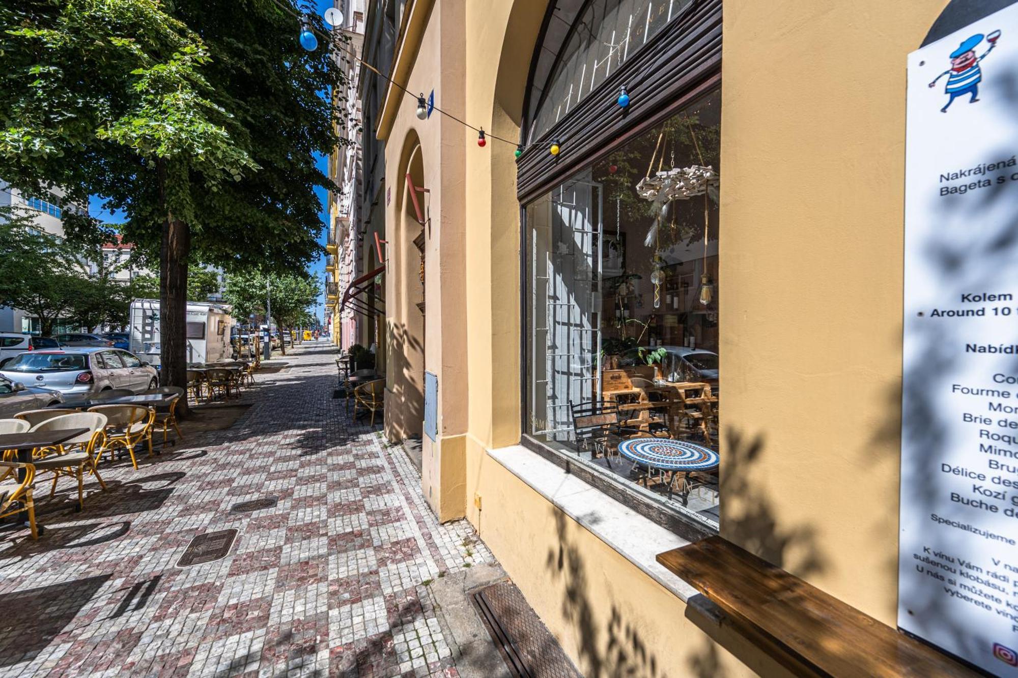 Apartments Safarikova 18 Prague Exterior photo